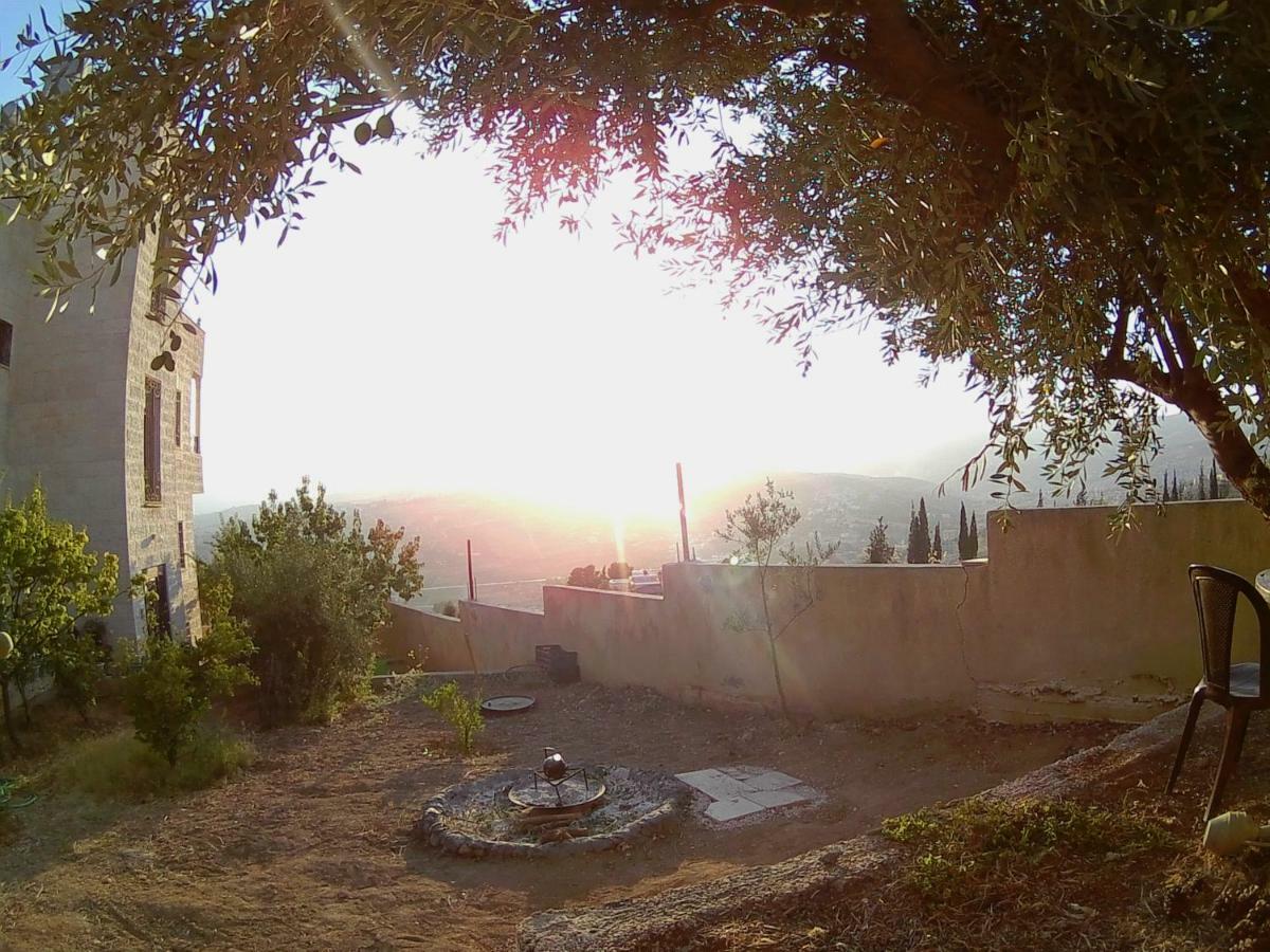Our Villa'S Private Apartments - Hq Budget Stay - Wonderful Horizon View Of Jerash 제라시 외부 사진