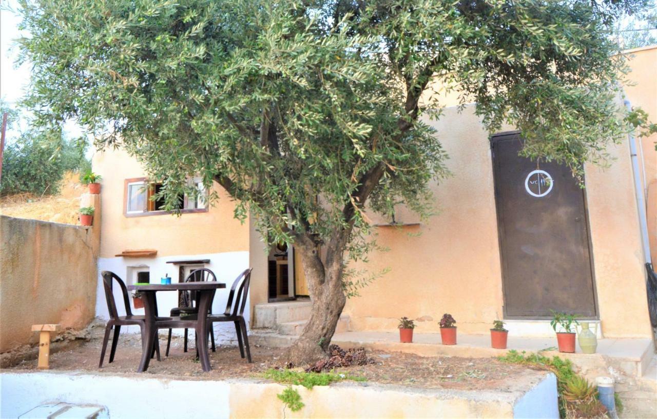 Our Villa'S Private Apartments - Hq Budget Stay - Wonderful Horizon View Of Jerash 제라시 외부 사진
