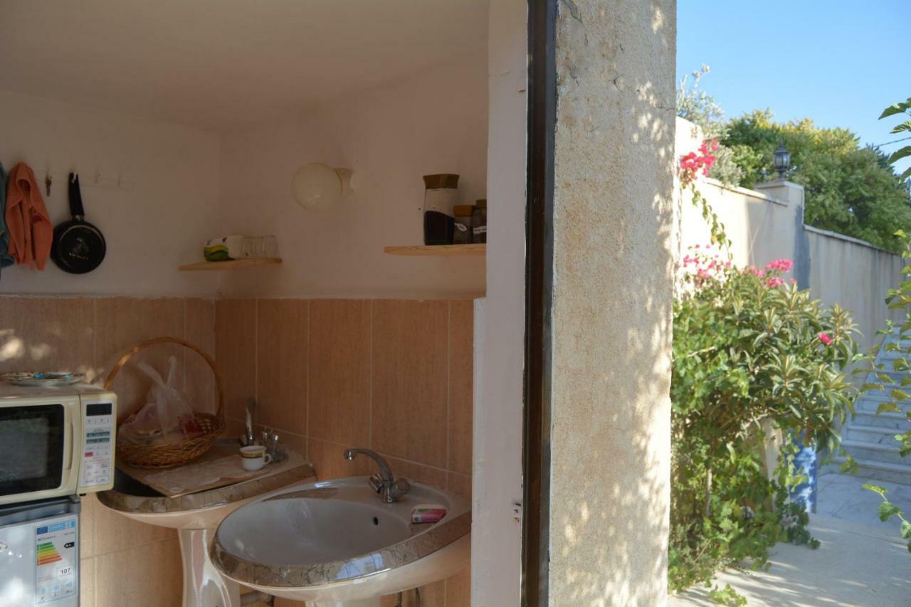Our Villa'S Private Apartments - Hq Budget Stay - Wonderful Horizon View Of Jerash 제라시 외부 사진
